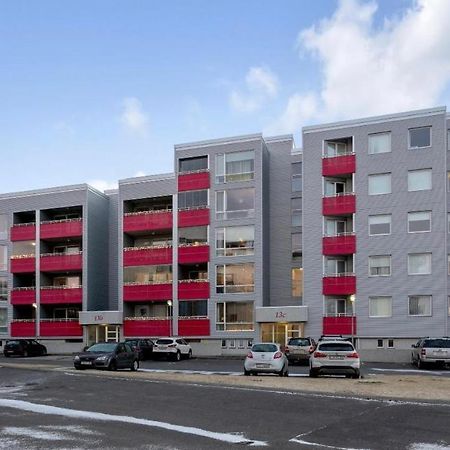 Stylish And Relaxing Two Bedroom Appartment, View Over Harbour Hafnarfjörður Екстериор снимка